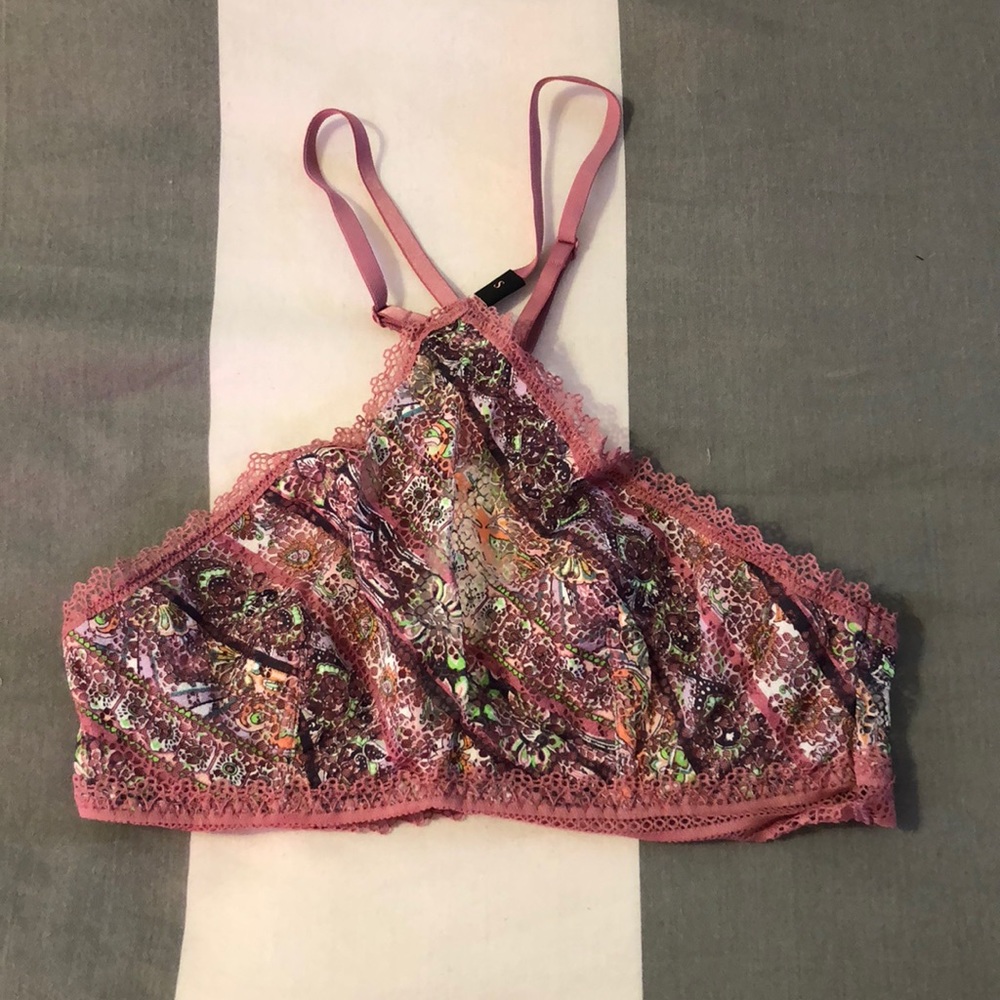 Victoria’s Secret high neck bralette. Small, NWT